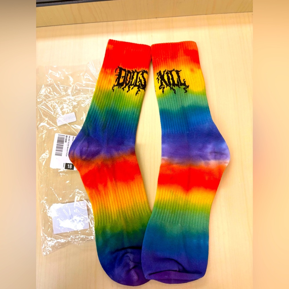 DOLLS KILL EMBROIDERED RAINBOW CREW SOCKS BRAND NEW WITH TAGS ONE SIZE FITS ALL - Picture 2 of 3